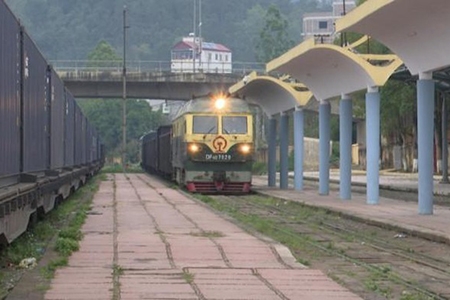 Xuất khẩu nông sản qua đường sắt, đường hàng không kém cạnh tranh vì chi phí logistics