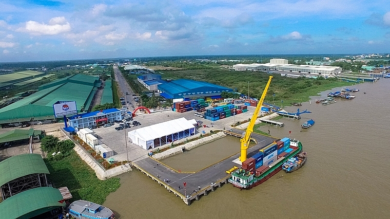 Cảng thủy nội địa Tân Cảng Thốt Nốt được tiếp nhận phương tiện thủy nước ngoài